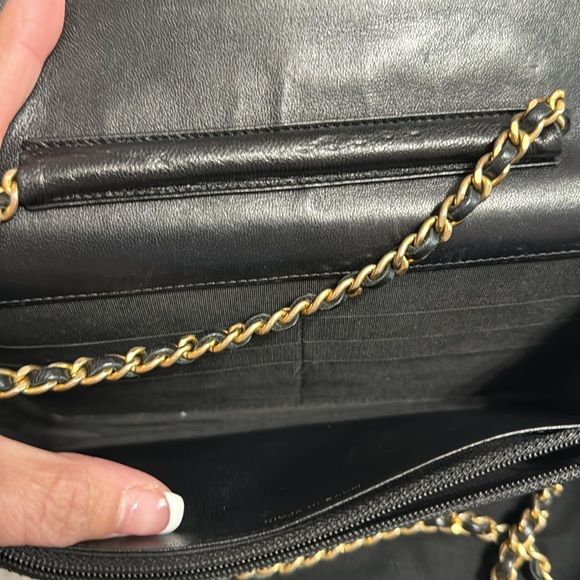 Chanel WOC - Picture 8 of 9